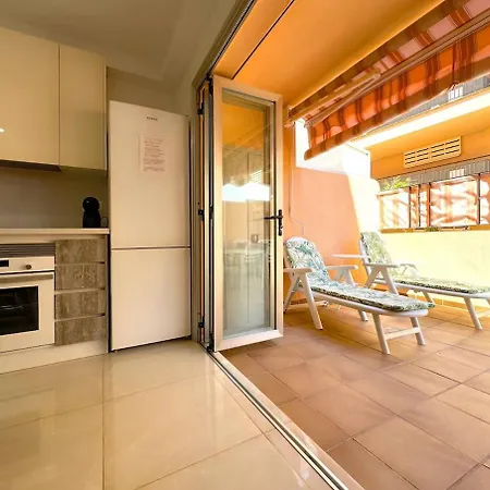 Sunny Luxury On Panoramic Pool 阿罗纳