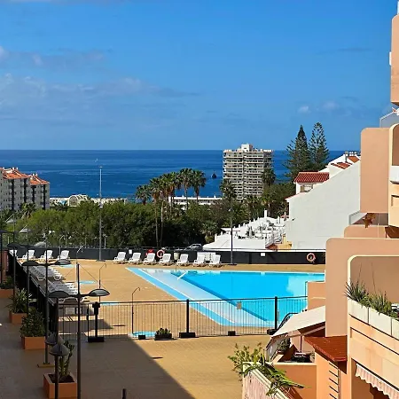 Sunny Luxury On Panoramic Pool 公寓 阿罗纳